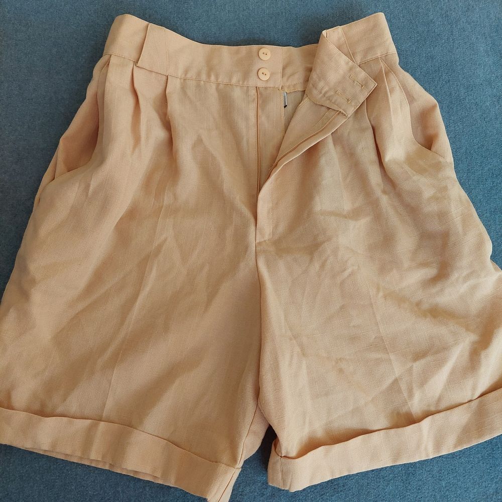 Vtg 90s Fundamental Things Petites Peach High Waisted Pleated Shorts 10P - Picture 8 of 10